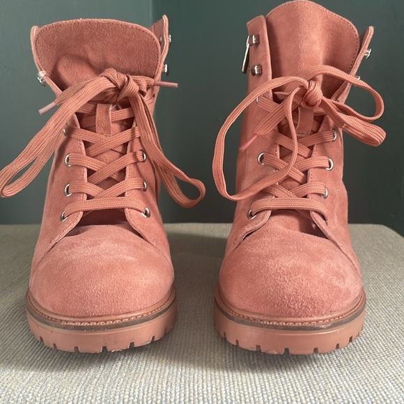 Vince Camuto pink suede/leather boots - Picture 14 of 14